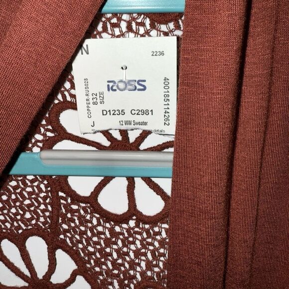 Elegant Rust Kimono with Lace Detail - Picture 5 of 6